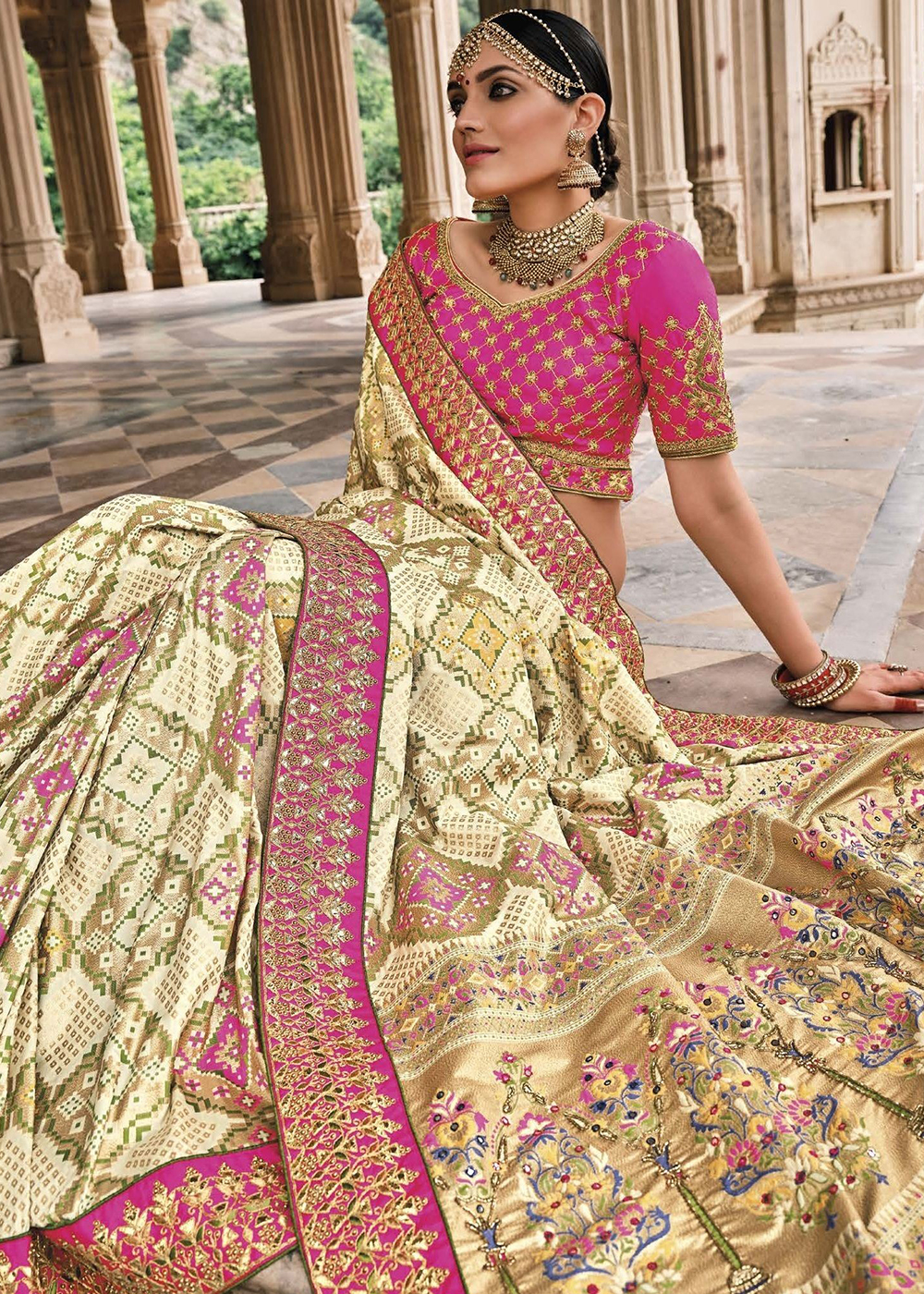 Serene Lilac Patola Silk Saree with Turquoise Weaving Border