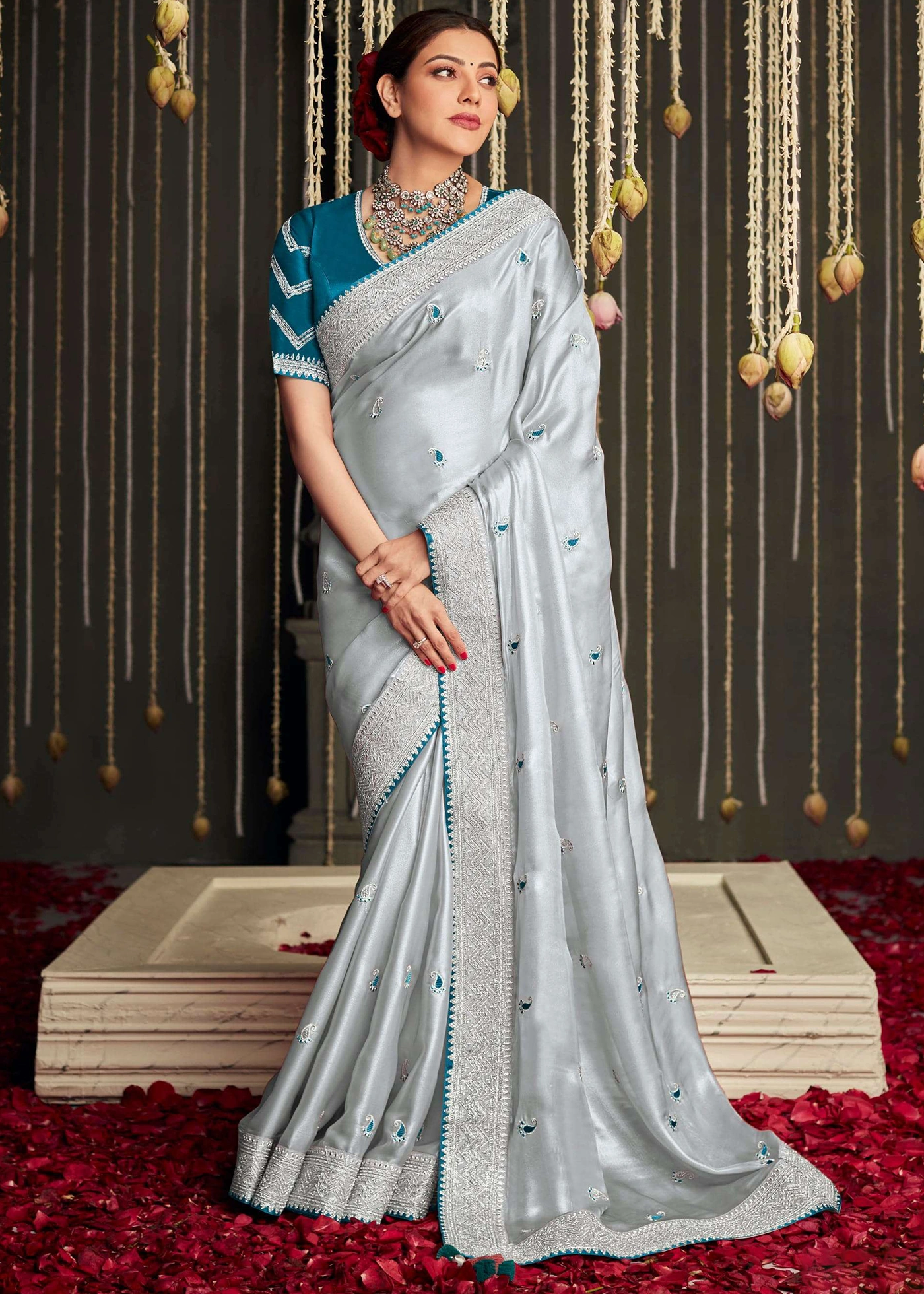 Buy HOUSE OF BEGUM Navy Blue Banarasi Handloom Satin Silk Saree With  Embroidery Work with Blouse Piece | Shoppers Stop