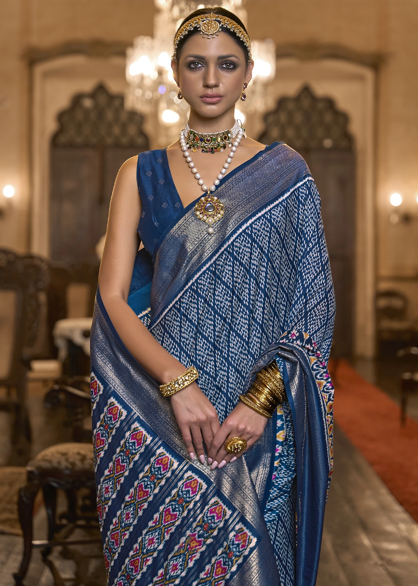 Blue silk saree with jewellery hot sale